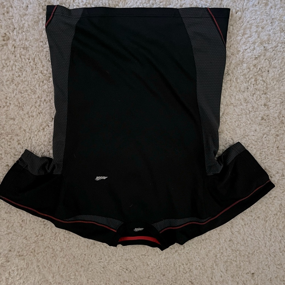 Black workout t-shirt